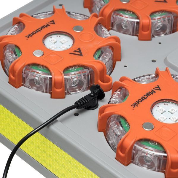Комплект фонарей профессиональных Mactronic X-Flare (30 Lm) Red/Blue/Amber Recharg 12v/220V Magnetic (PSD0112) DAS302492 фото