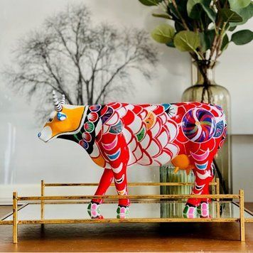 Колекційна статуетка корова Shanghai Cow, Size L 46780 фото