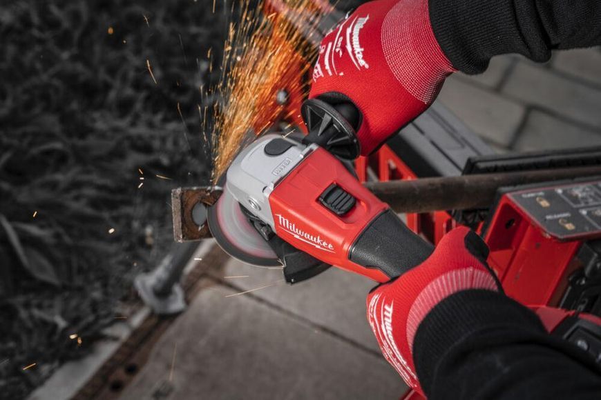 Шліфмашина кутова акумуляторна безщіткова MILWAUKEE, M18 BLSAG125X-0, діаметр 125мм (каркас бічна рукоять, захисний кожух, ключ, 4933492643 фото