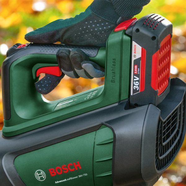 Акумуляторна повітродувка Bosch AdvancedLeafBlower 36V-750 (solo) 06008C6001 06008C6001 фото