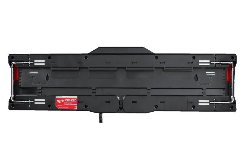 Зарядний пристрій MILWAUKEE, M12-18 GBC4 (4хМ18, 2хМ12, ліхтар) 4933493863 фото