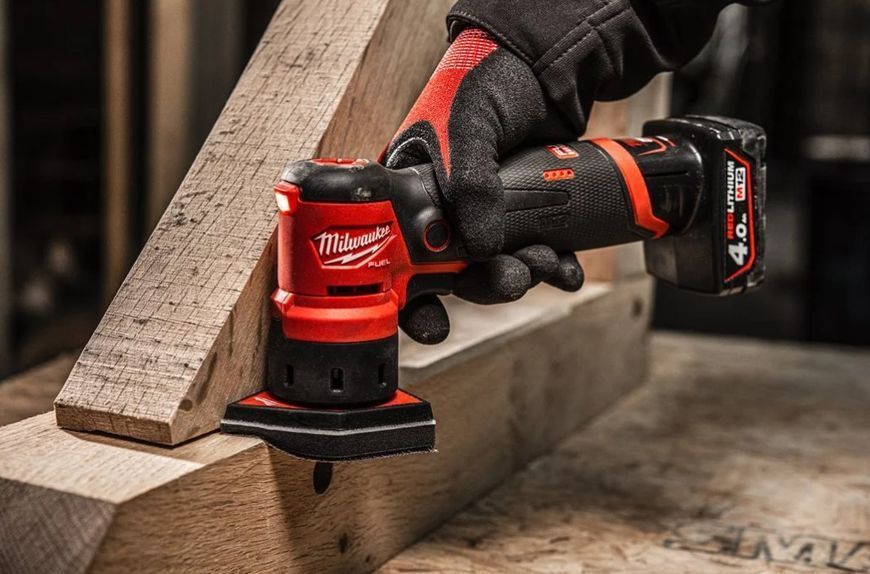 Шліфмашина вібраційна акумуляторна безщіткова MILWAUKEE, M12 FDSS-422X (зарядний пристрій С12 С, 1 акумулятор М12 В2 2Аг, 1 акум 4933479681 фото