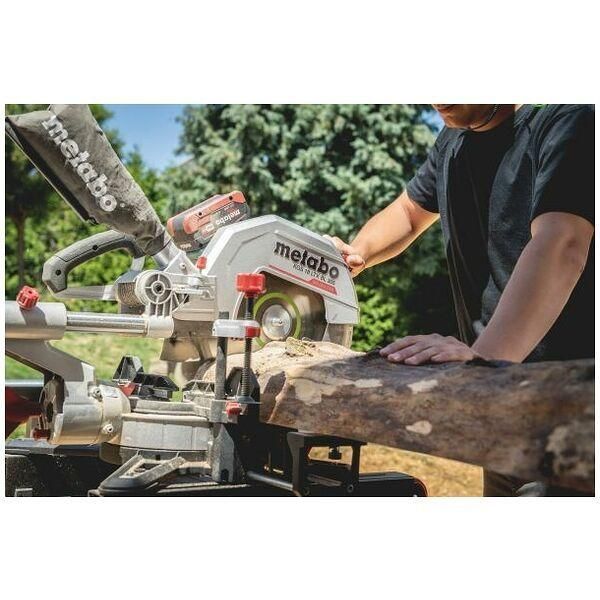 Аккумуляторная торцовочная пила Metabo KGS 18 LTX BL 305 LiHD 2x8.0 Ач 614305810 614305810 фото