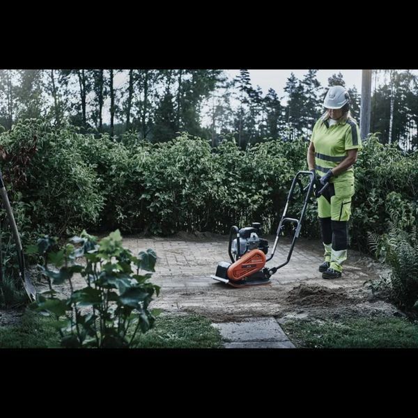 Віброплита Бензинова Husqvarna LF 50 L (320 мм) 9678547-03 9678547-03 фото