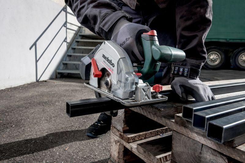 Аккумуляторная дисковая пила по металлу Metabo MKS 18 LTX BL 58 каркас MetaBox 600773840 600773840 фото